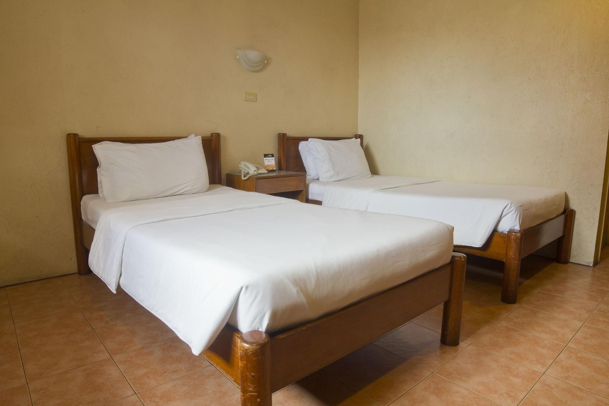 Hotel Nichols Airport Paranaque City